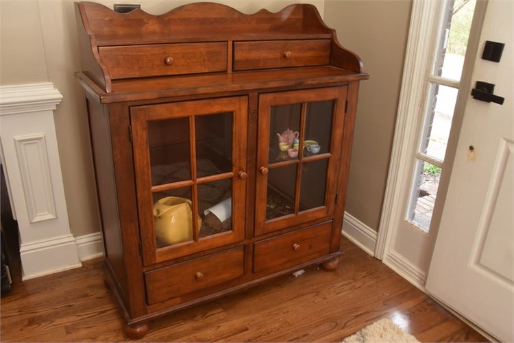 Broyhill Attic Heirlooms Dining Chest (Contents Not Included)