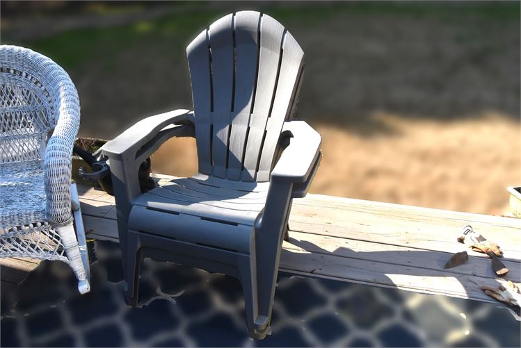 2 OUTDOOR CHAIRS