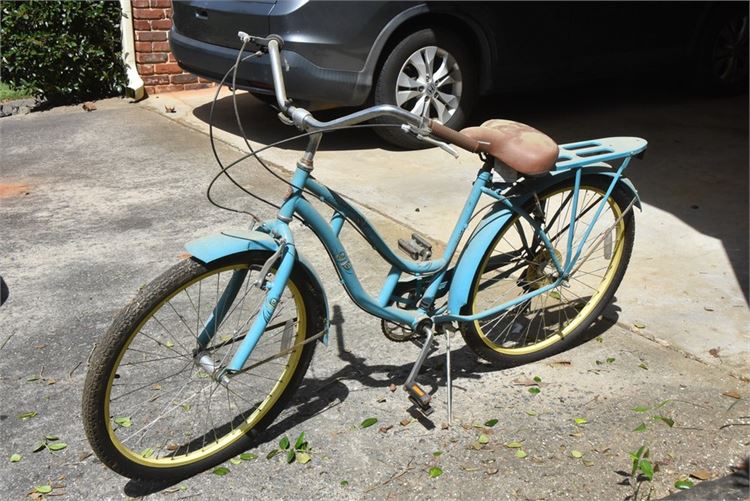 Vintage  Schwinn Adult Bike Clairmont