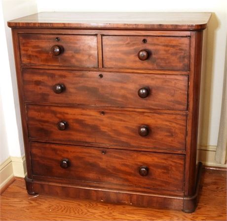 Mahogany Chest of Drawers