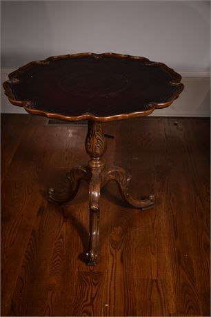 Leather Top Georgian Style Tea Table