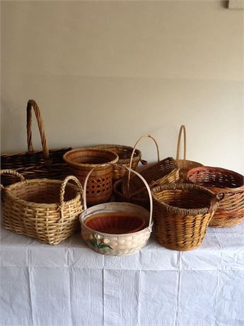 Lot of 11 baskets