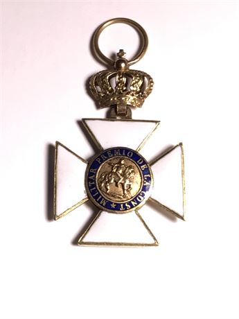 Lot 136: Military Antique 18K Gold Enamel Medal Pendant