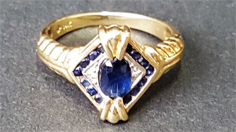 Lot 319. 14 Carat Sapphire and Diamond Ladies Dinner Ring