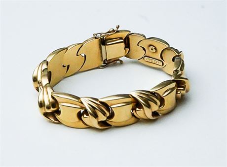 Italian 14 Karat Yellow Gold Repousse Links Bracelet