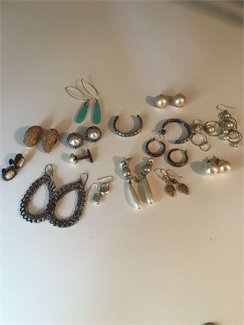 Group Lot of Jewelry