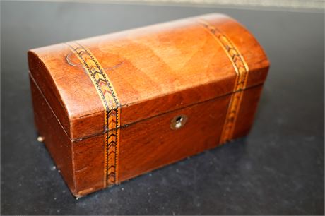 19th-Century Walnut Tea Caddy turnbridge