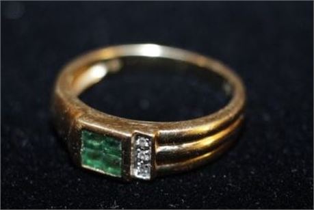 Diamond Emerald and Gold Ring