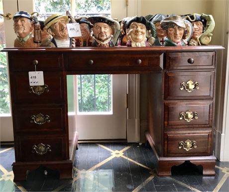 Georgian Style Pedestal Desk