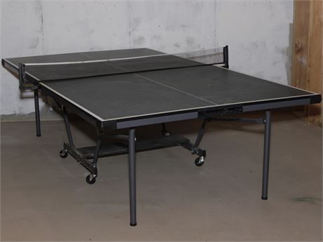 STIGA Ping Pong Table