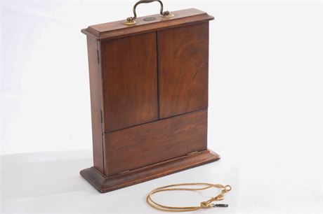 19 C Mahogany Portable Key Caddy