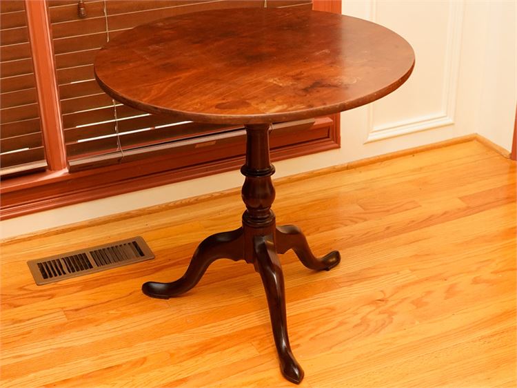 American Chippendale Tilt-Top Tea Table