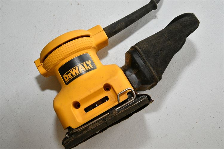 Dewalt Palm Sander