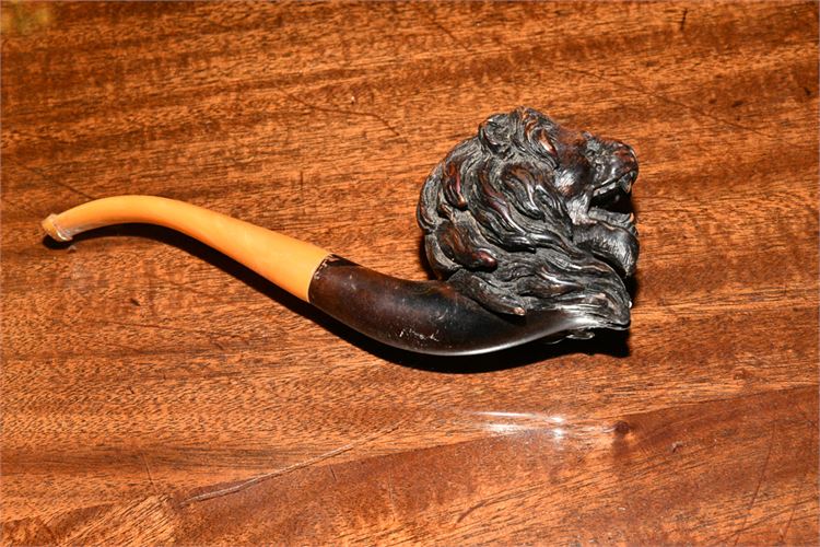 Lion Form Pipe