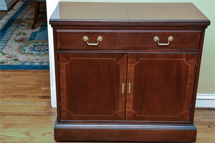 Georgian Style Mahogany Cabinet