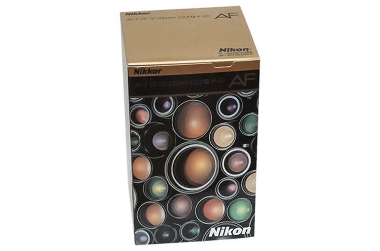 NIKON "Nikkor" AF-S VR Zoom Lens 70-200