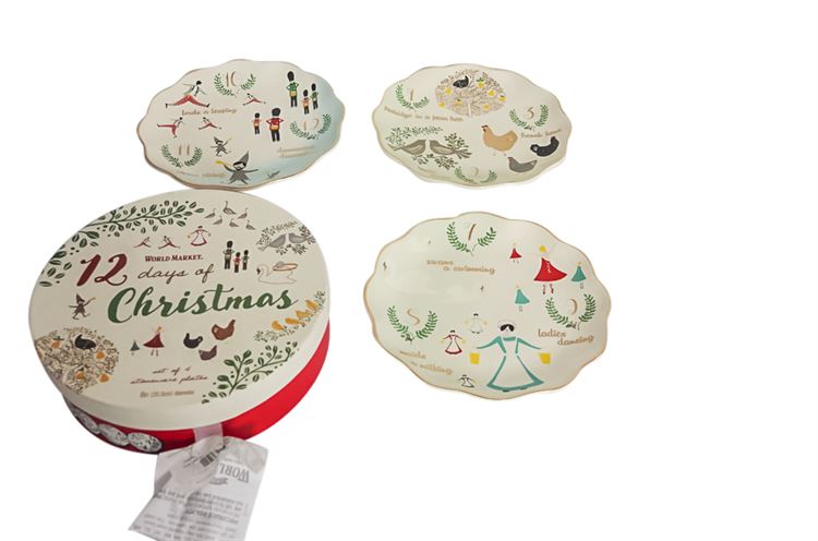 Set of (Four) 4 World Market Christmas Plates w/Box