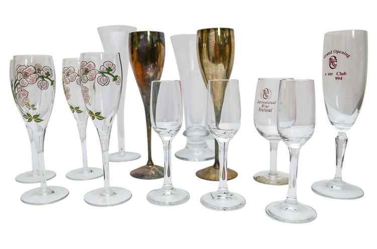 Lot (Thirteen) 13 Champagne & Wine Glasses