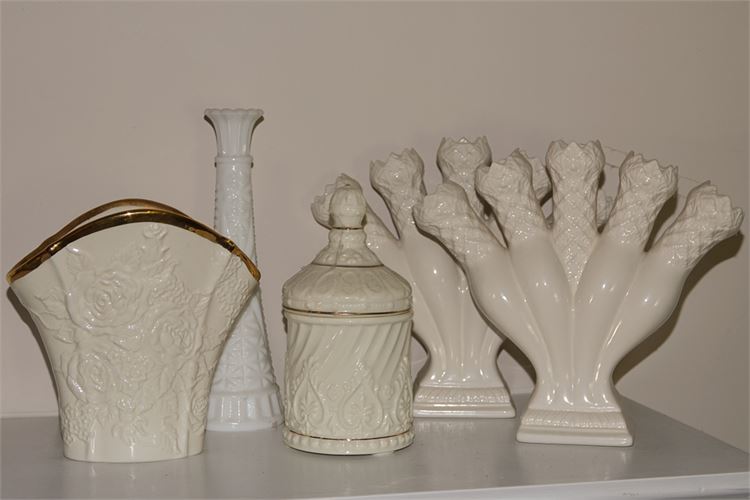 Pair of COLONIAL WILLIAMSBURG Five Finger Vases