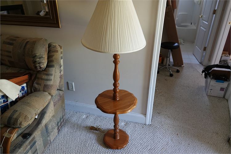 Early American Style Floor Lamp