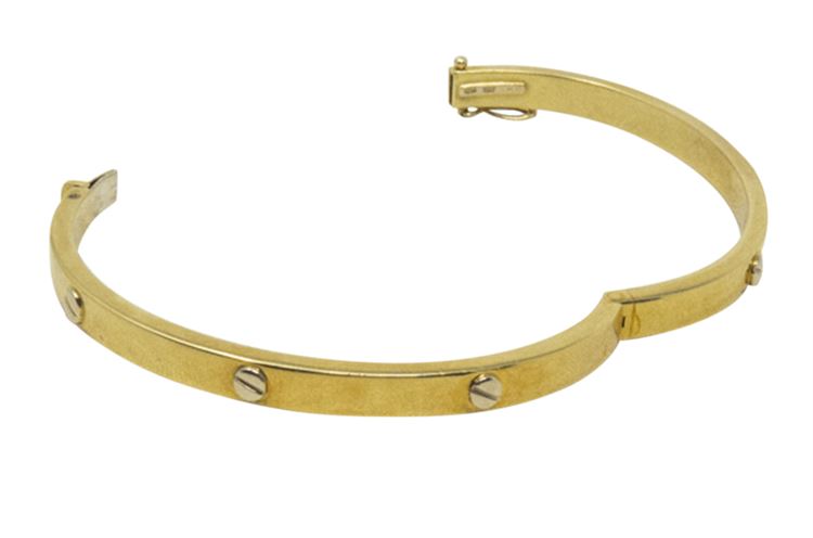 Fine Italian 18K Yellow Gold Bangle Bracelet