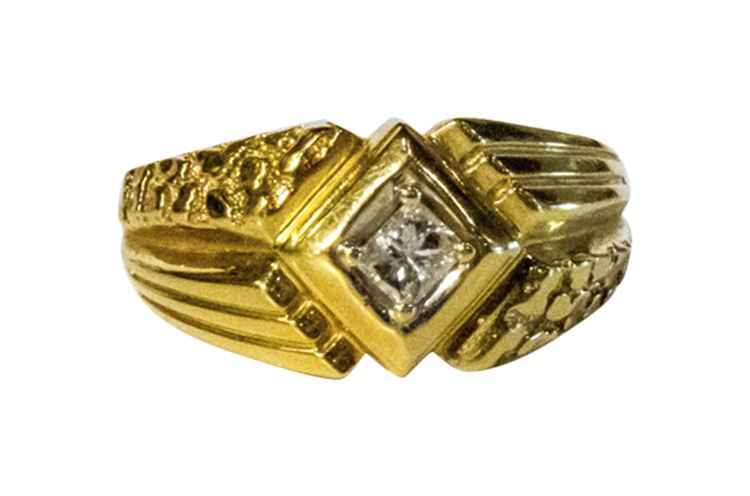 Men's 14K Yellow Gold Ring w/Center Diamond