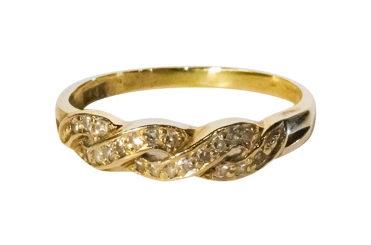 Women's 14K Yellow Gold Ring w/Diamonds