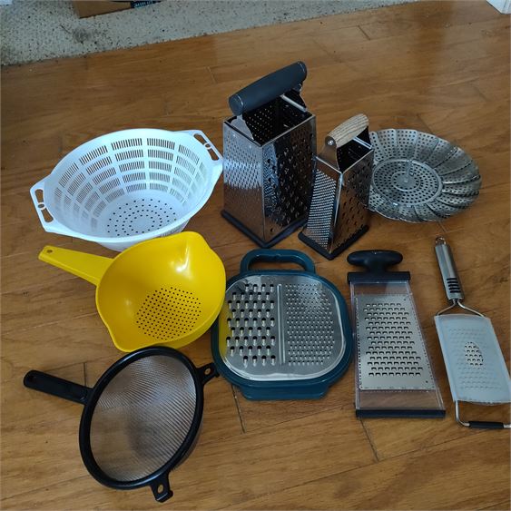 Mixed Lot Kitchen Accessories