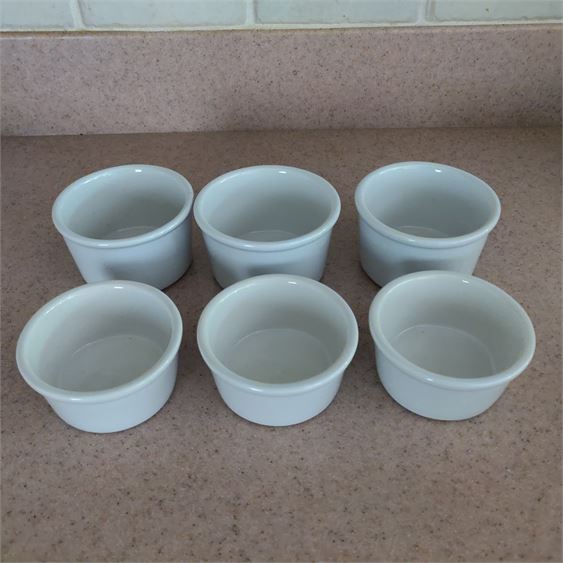 Lot Small Cooking Cups