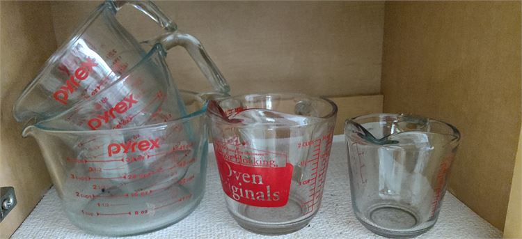 Mixed Lot Measuring Cups ~Pyrex~