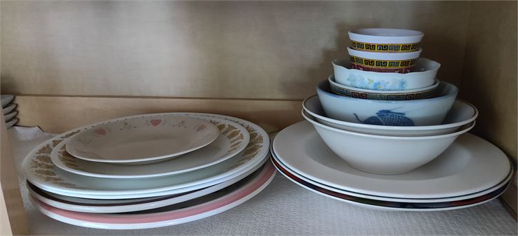 Mixed Lot Kitchen Dishware