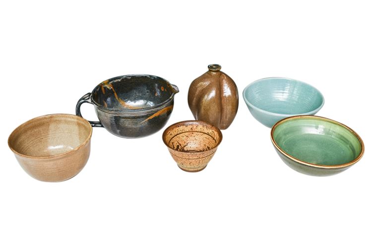 Mixed Lot Contemporary Artisan Pottery Kitchen Dishware Bowls