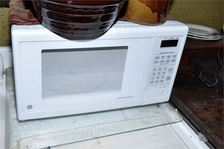 GE Countertop Turntable Microwave Oven