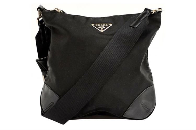 VINTAGE PRADA BLACK NYLON CROSSBODY SHOULDER BAG