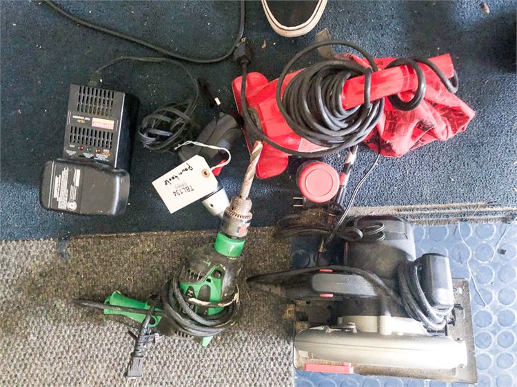 Group Lot Of Power Tools