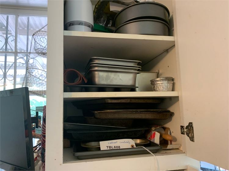 Group Lot Of Baking Pans