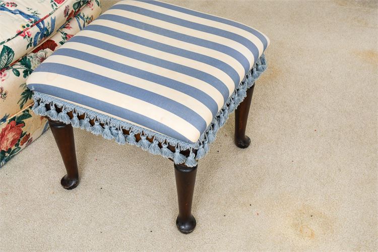 Queen Anne Style Mahogany Stool