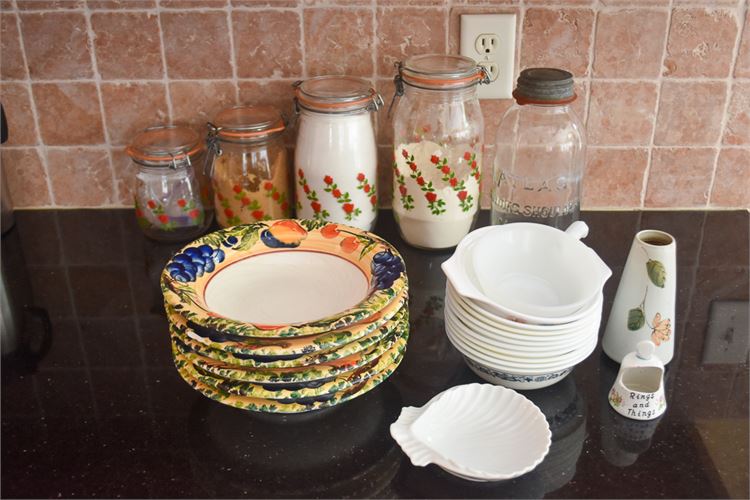 Group Lot Of Kitchen Items