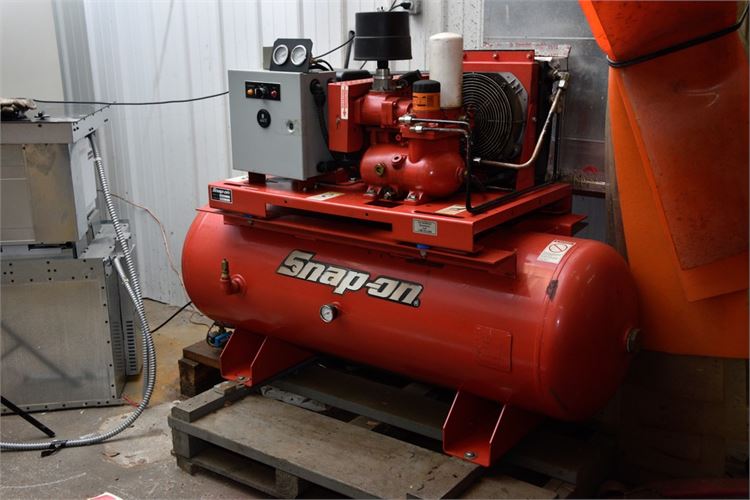 SNAP-ON  8 HP Rotary Screw Air Compressor