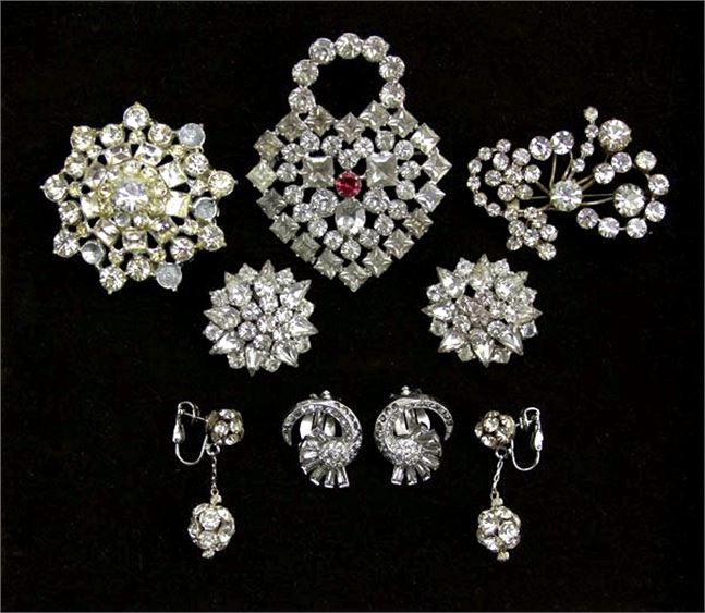 Group Lot of Vintage Ladies Pins and Earrings, Includes Weiss