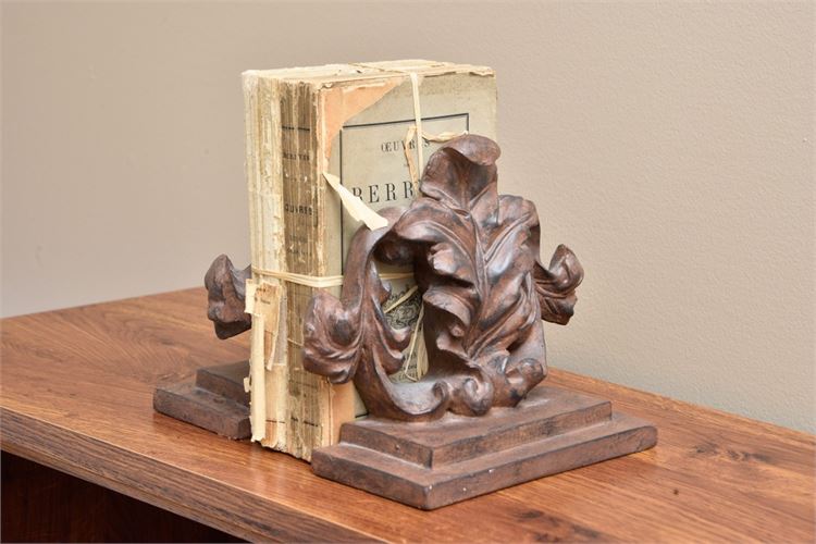Filigree Form Bookends