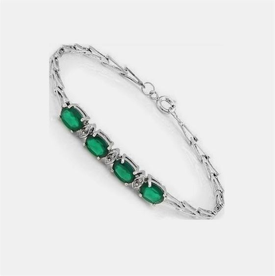4.39 Carat Green Agate & Diamond Bracelet