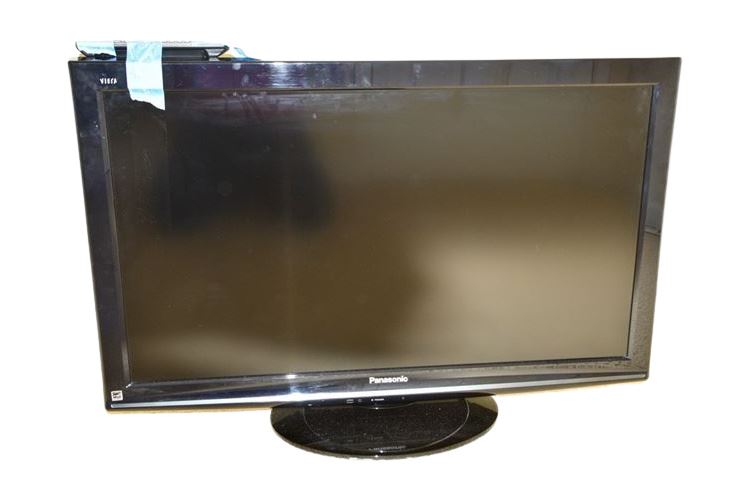 PANASONIC LCD TV
