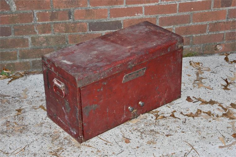 Early Snap On Tool Box