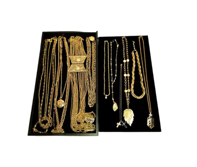 Vintage Lot of Gold Tone Jewelry