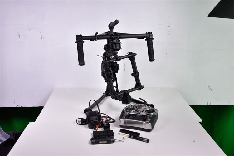 Movi Camera Stabilization System M5 with Pelican I Series Case  R