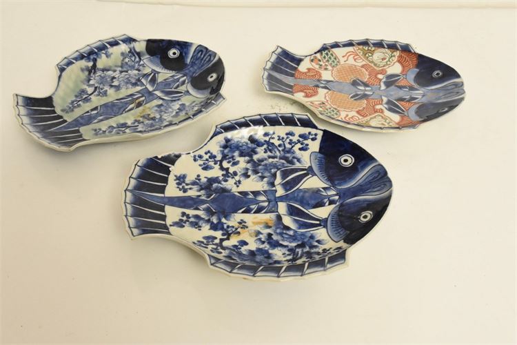Three Antique  Vintage Japanese Imari Porcelain Fish Plates
