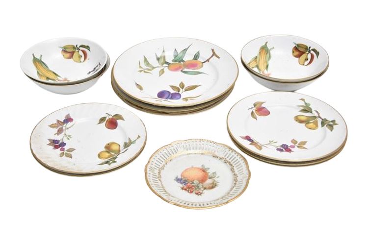 Partial Set ROYAL WORCESTER "Evesham"