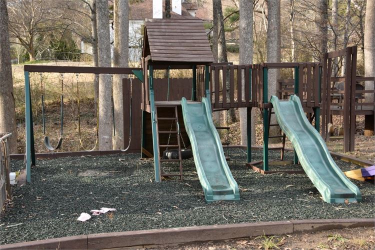 Childs Playset With Slides
