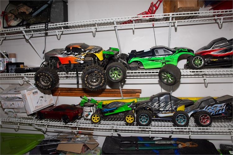 Collection of Radio Controlled Gas and Electric Powered Model Cars & Accessories